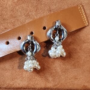 Vintage | Silver and Pearl Cluster Clip On Earrings